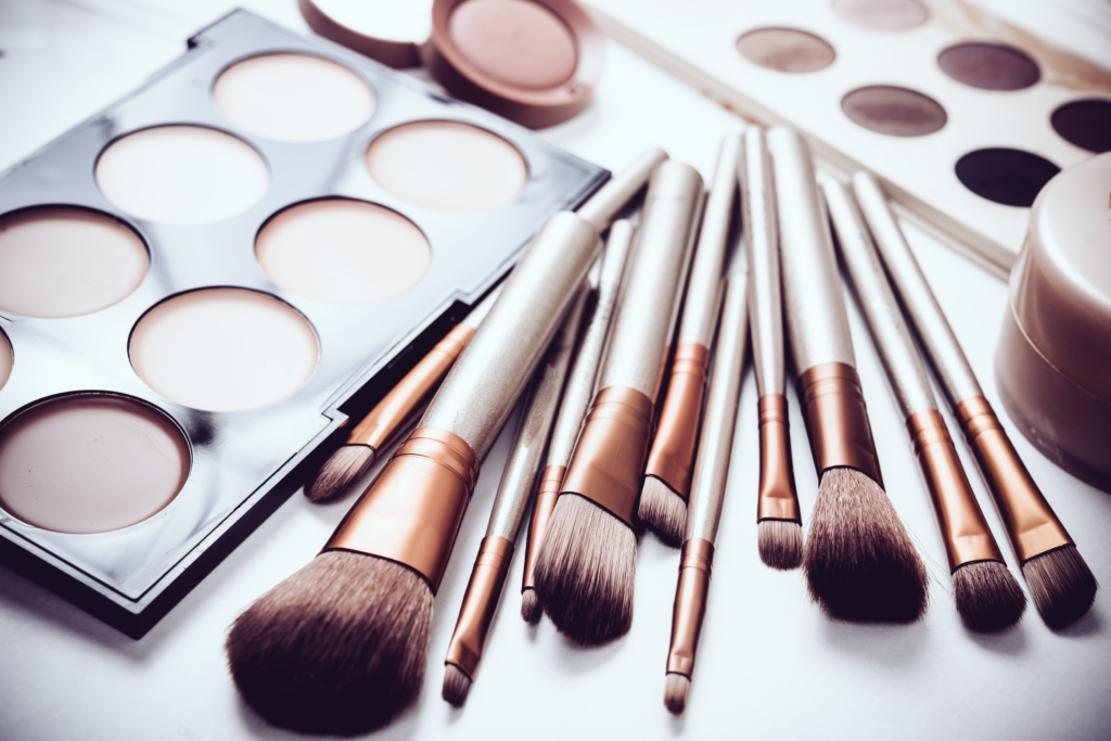 eye makeup and brushes